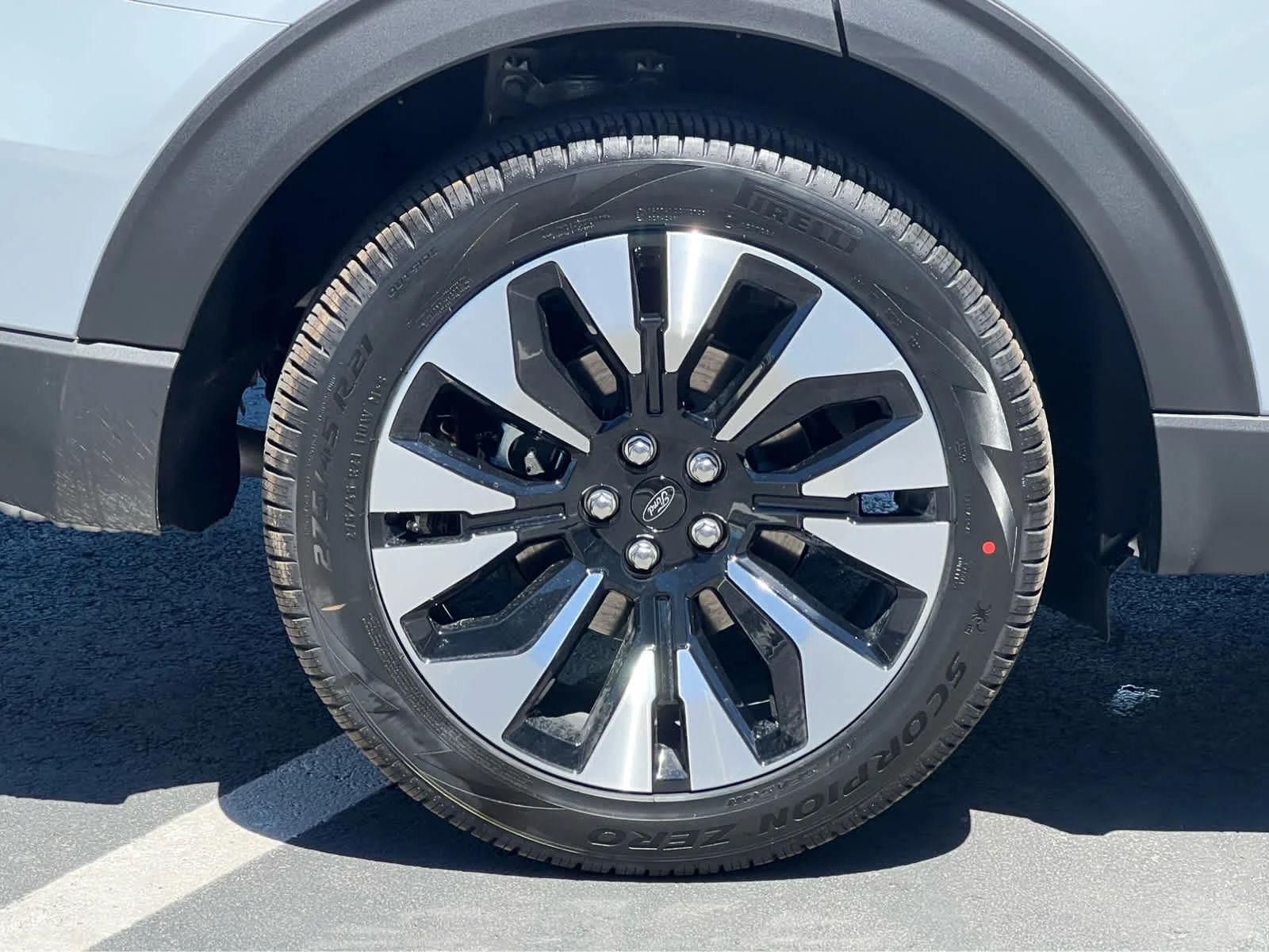 New 2026 Space White Metallic Ford Platinum™ image 15
