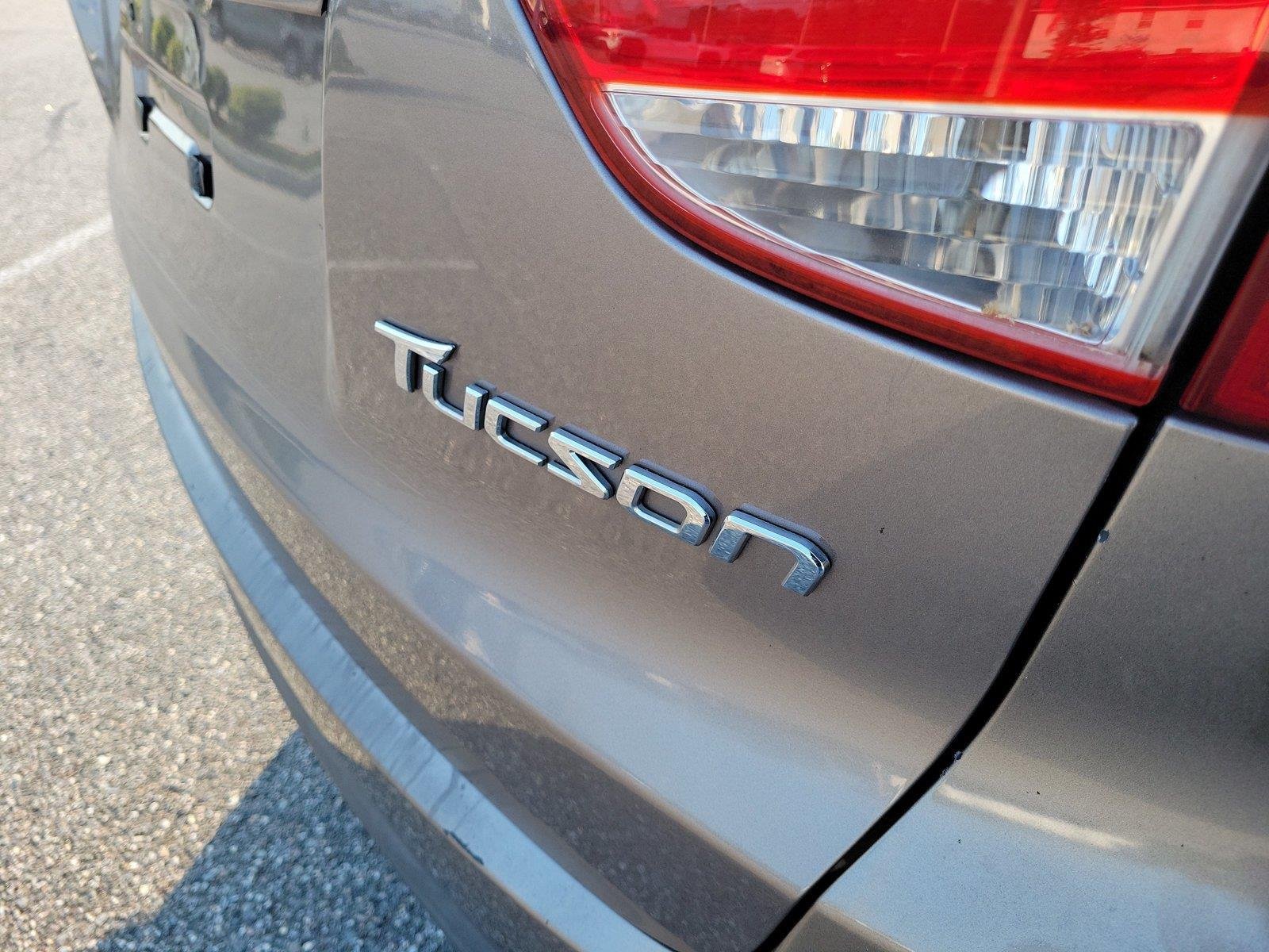 Used 2013 Chai Bronze Hyundai GLS image 8