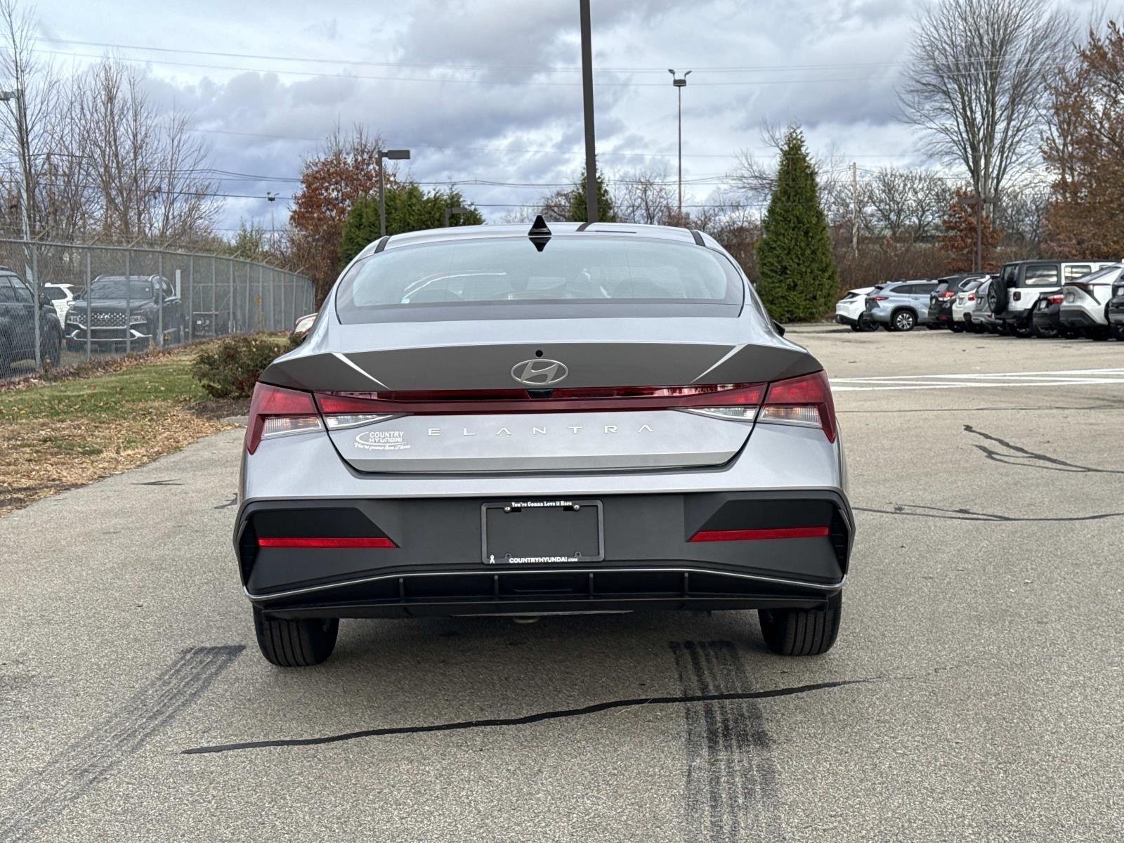 Used 2026 Fluid Metal Hyundai SE image 6