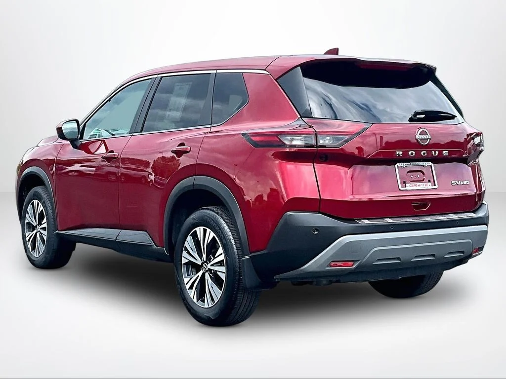 Used 2023 Red Nissan SV image 12