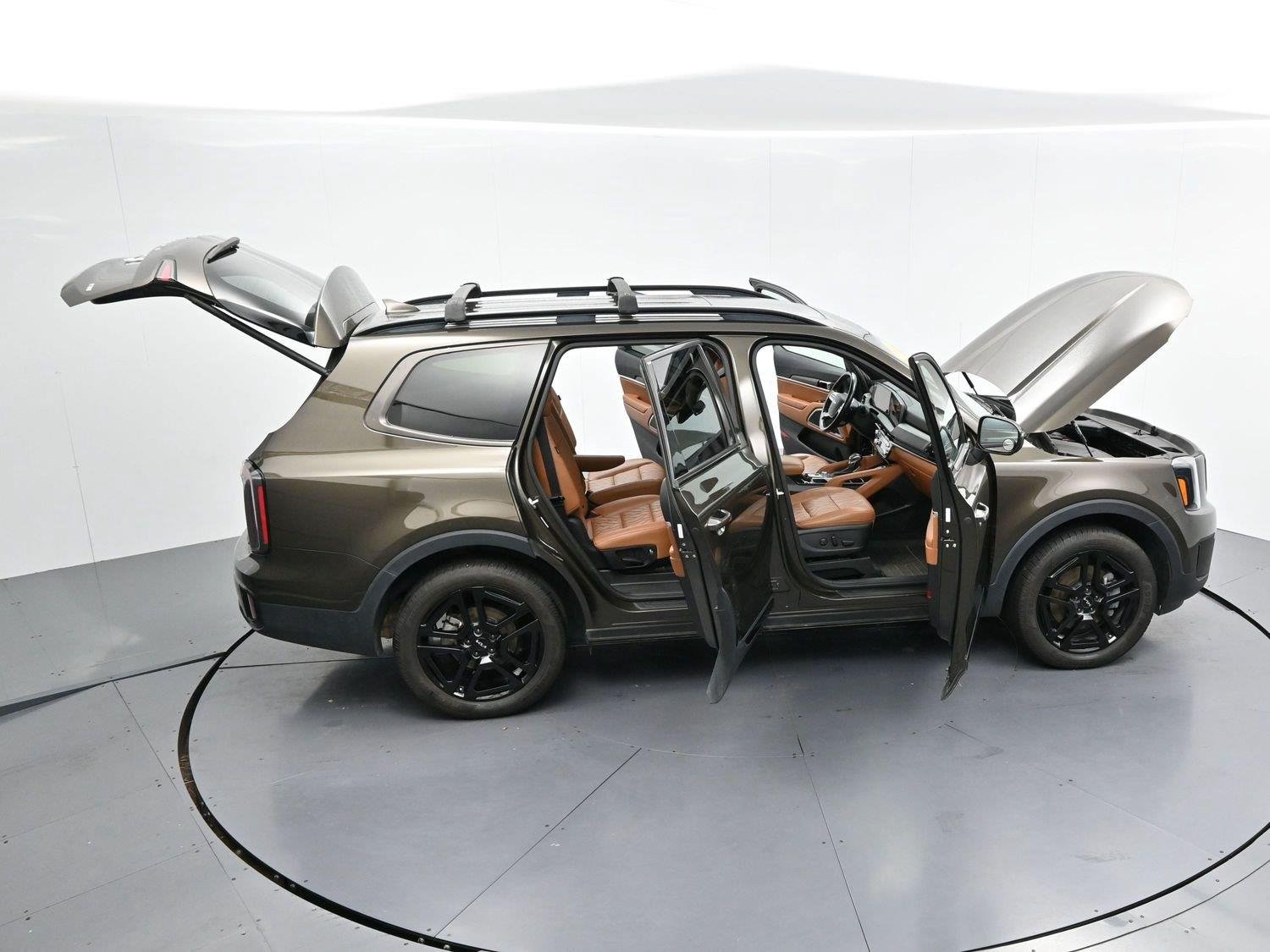 Used 2024 Dark Moss Kia EX X-Line image 50