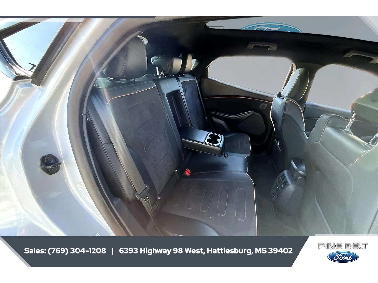 Used 2023 Space White Metallic Ford GT image 19