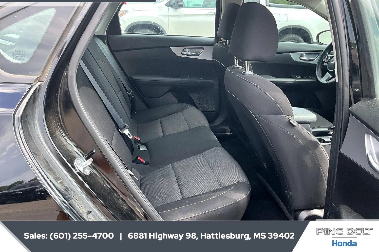 Used 2023 Aurora Black Pearl Kia LXS image 3