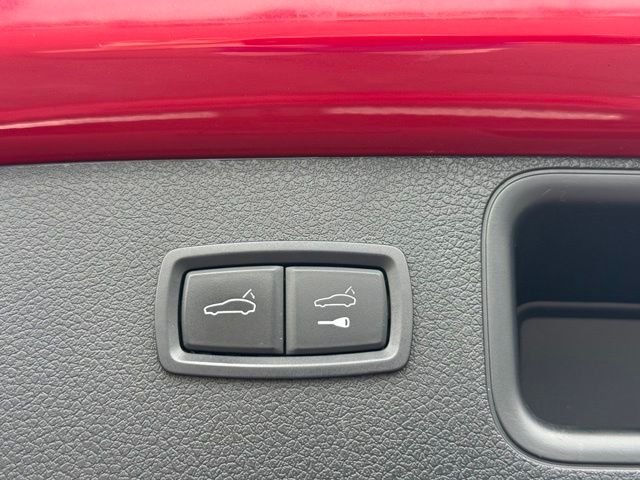 Used 2018 Red Porsche Base image 20