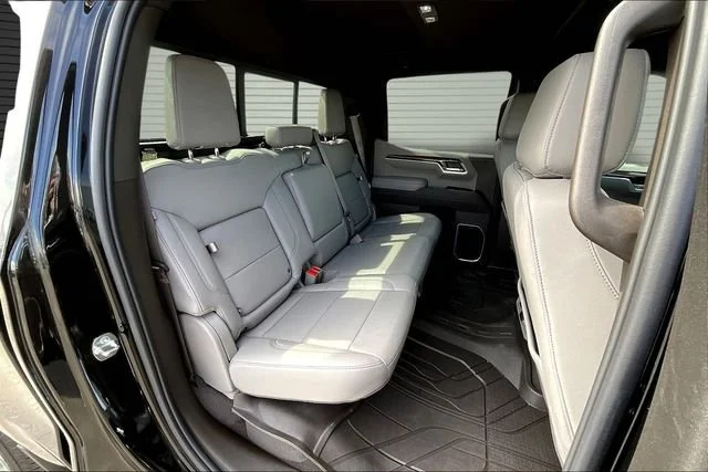 2026 Chevrolet Silverado 1500 LT - Photo 10