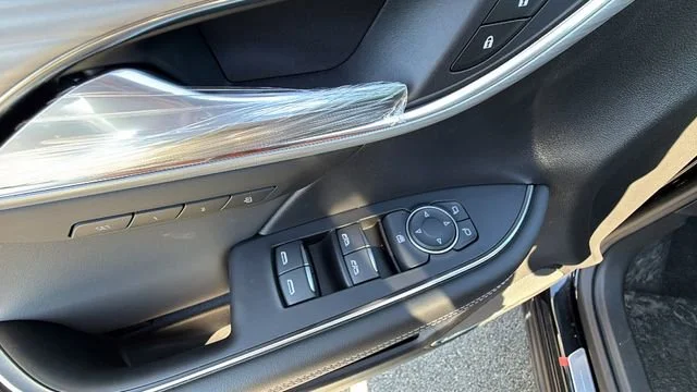 2026 Buick Envision Avenir - Photo 25