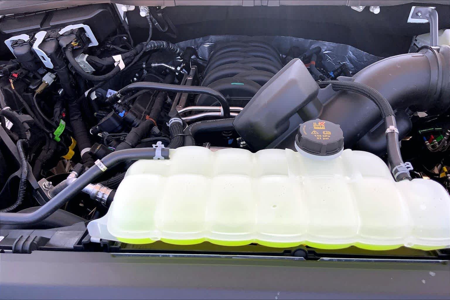 New 2026 Oxford White Ford XL image 17