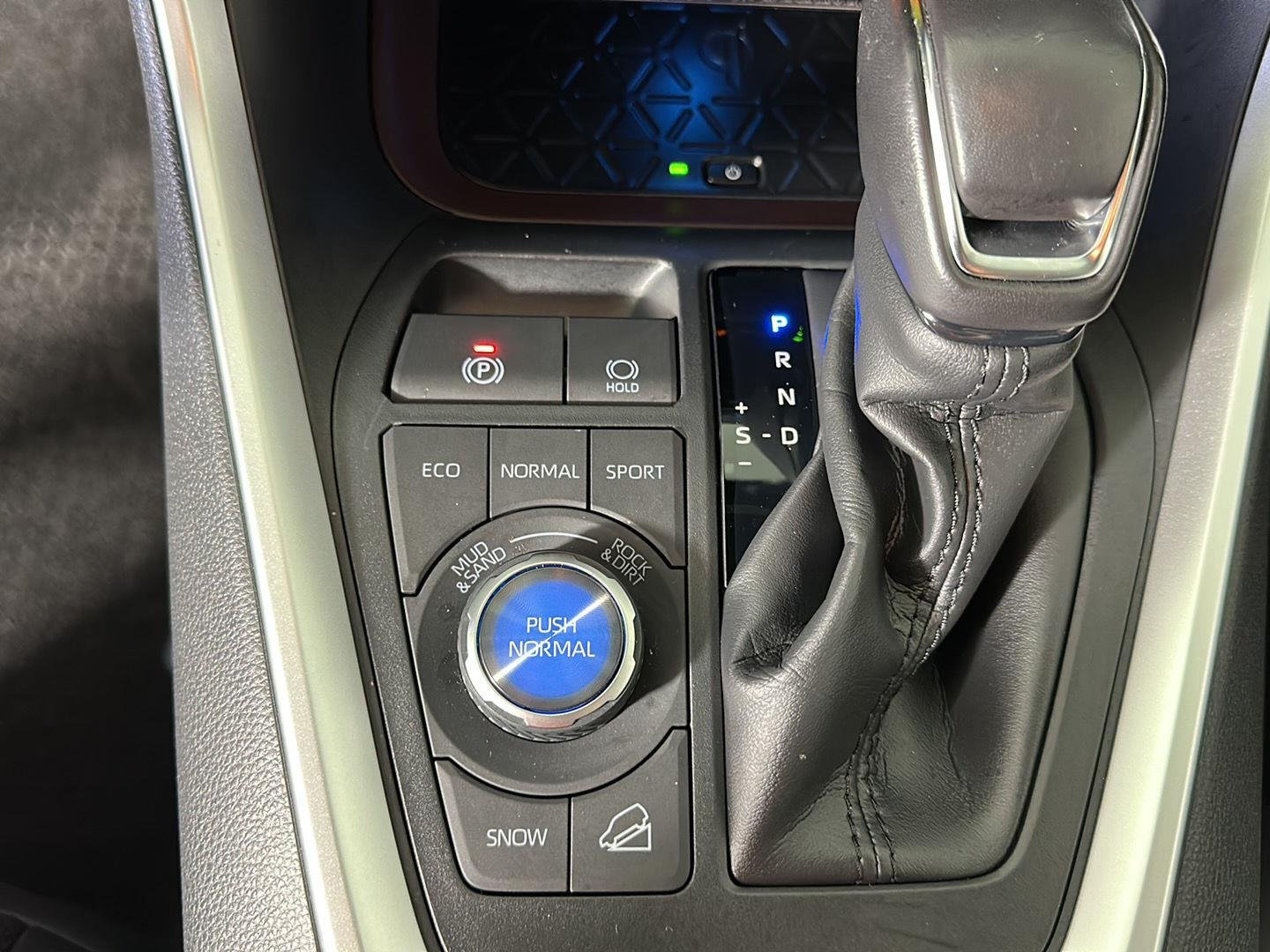 Used 2019 Magnetic Gray Metallic Toyota Limited image 17