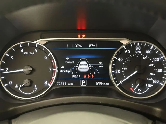 Used 2022 Blue Nissan SV image 17