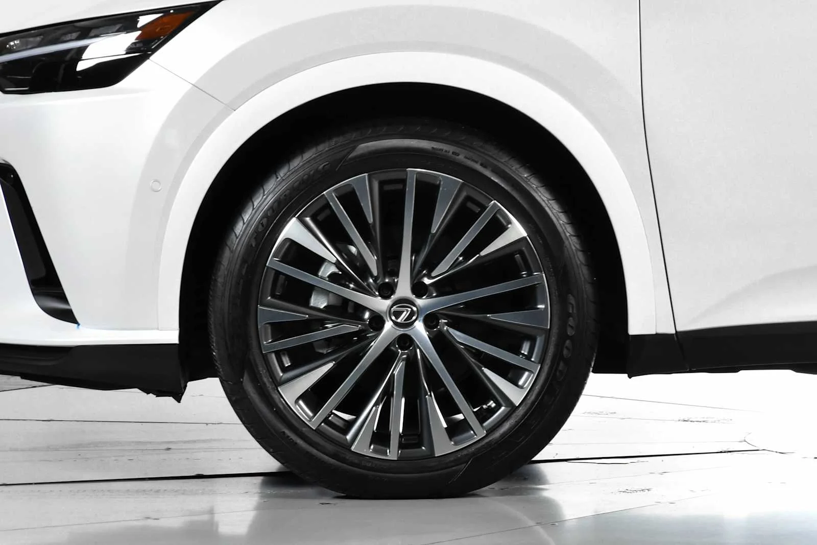 Certified Used 2025 EMINENT WHITE PEARL Lexus Premium Plus image 12