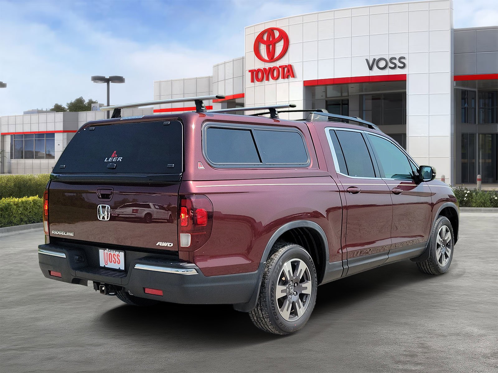 Used 2018 Deep Scarlet Pearl Honda RTL image 4