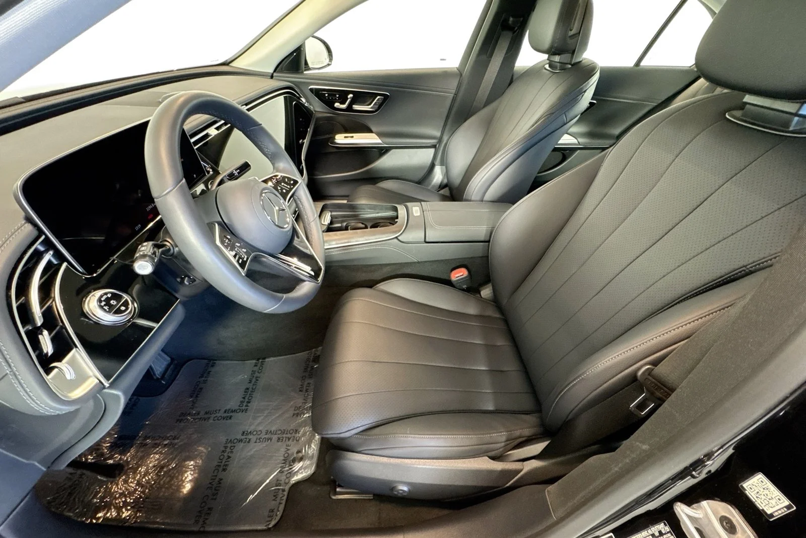 Used 2026 Obsidian Black Metallic Mercedes-Benz E 350 image 19