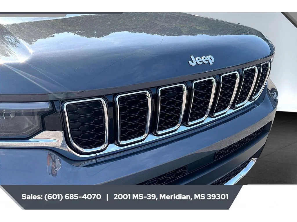 Used 2025 Baltic Gray Metallic Clearcoat Jeep Limited image 22