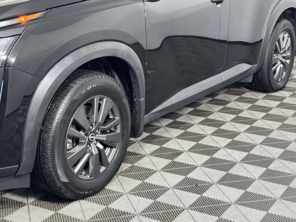 Used 2022 Black Nissan SV image 13