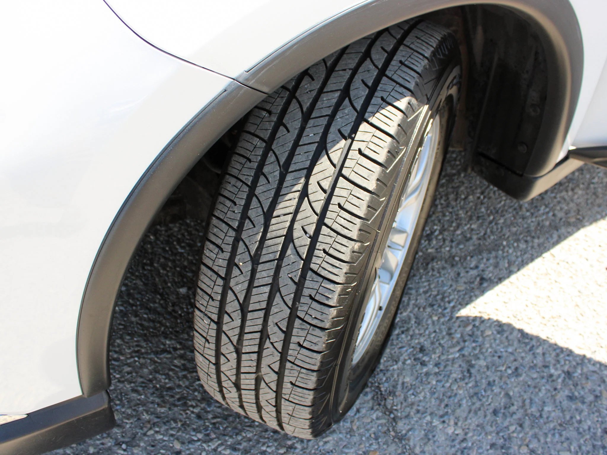 Used 2020  Mitsubishi ES * No Accidents | 7-Seater | Backup Camera | Heated Seats | AWD image 12
