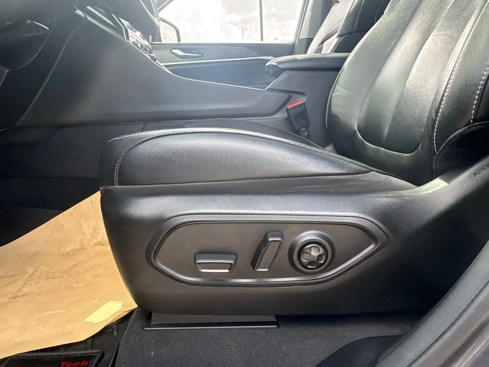 Used 2022 Baltic Gray Metallic Clearcoat Jeep  image 20