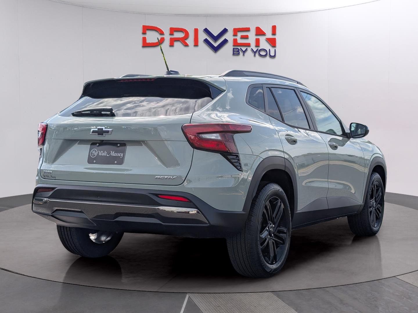 New 2026 Cacti Green Chevrolet ACTIV image 5