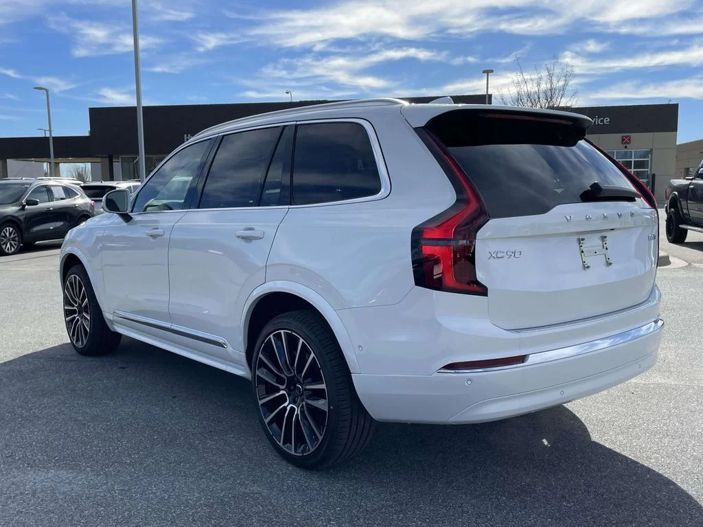 New 2026 Crystal White Volvo Plus image 23