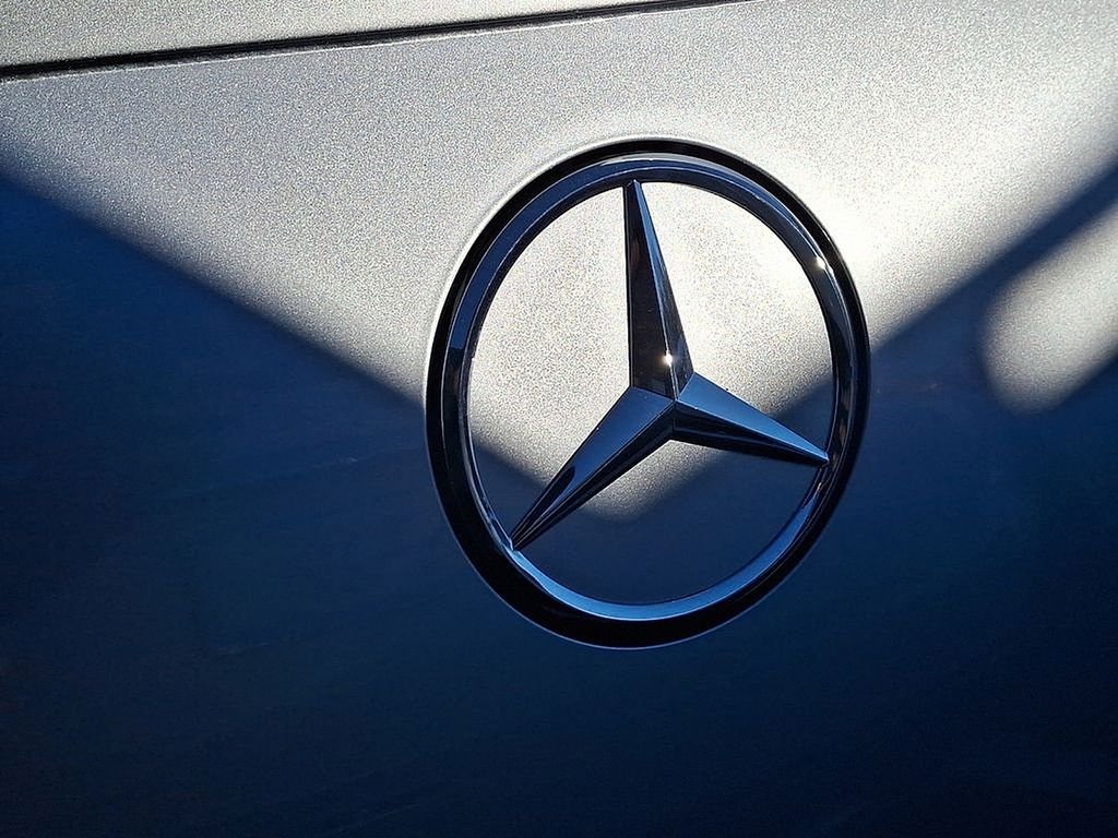 Certified Used 2025 Cirrus Silver Metallic Mercedes-Benz GLE 53 AMG® image 23