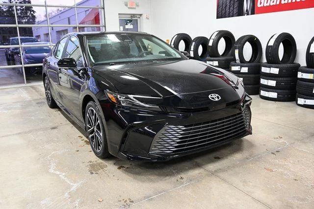 New 2026 Midnight Black Metallic Toyota XLE image 3
