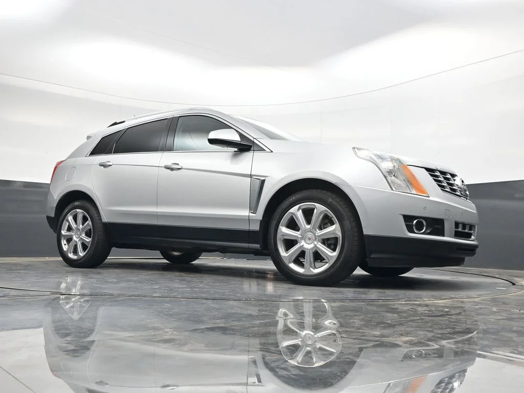Used 2015 Radiant Silver Metallic Cadillac Performance image 23