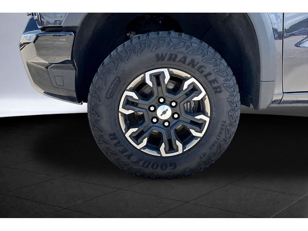 2023 Chevrolet Silverado 1500 ZR2 - Photo 7