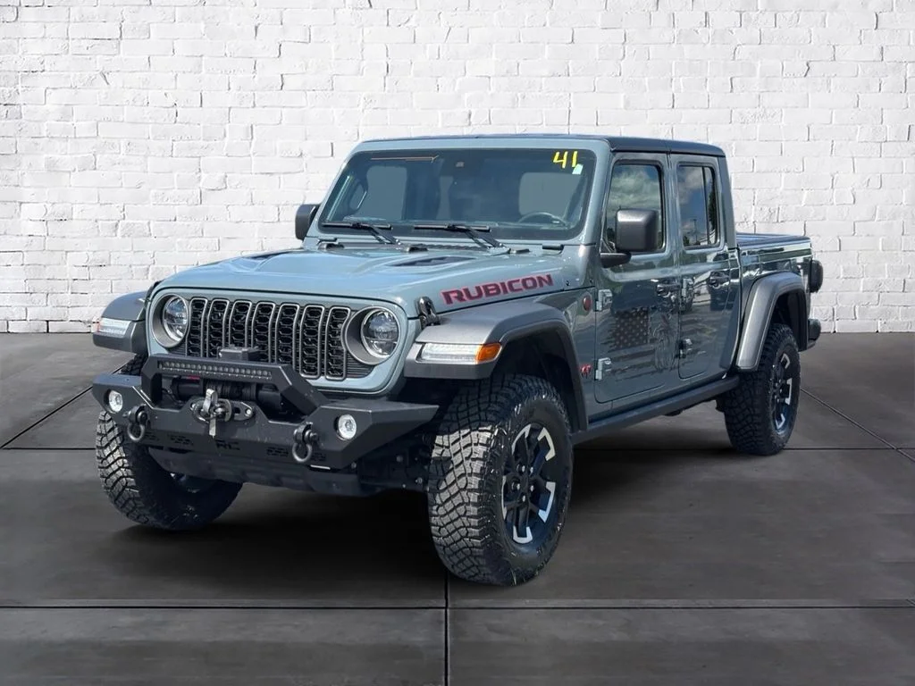 Used 2025 Gray Jeep Rubicon image 2