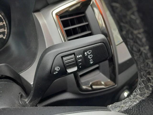 Used 2023 Red Ford XLT image 17