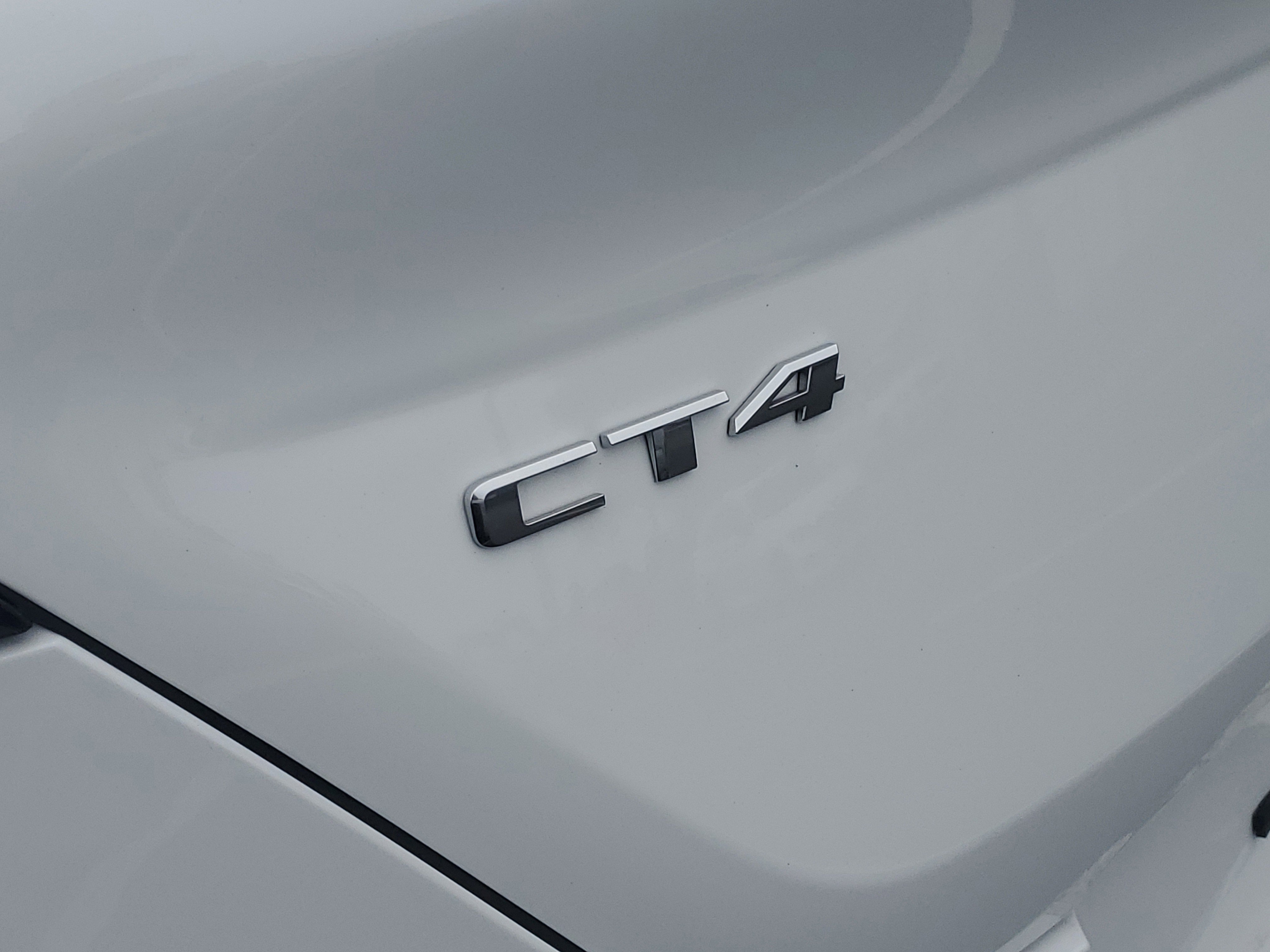 Used 2020 Summit White Cadillac Sport image 8