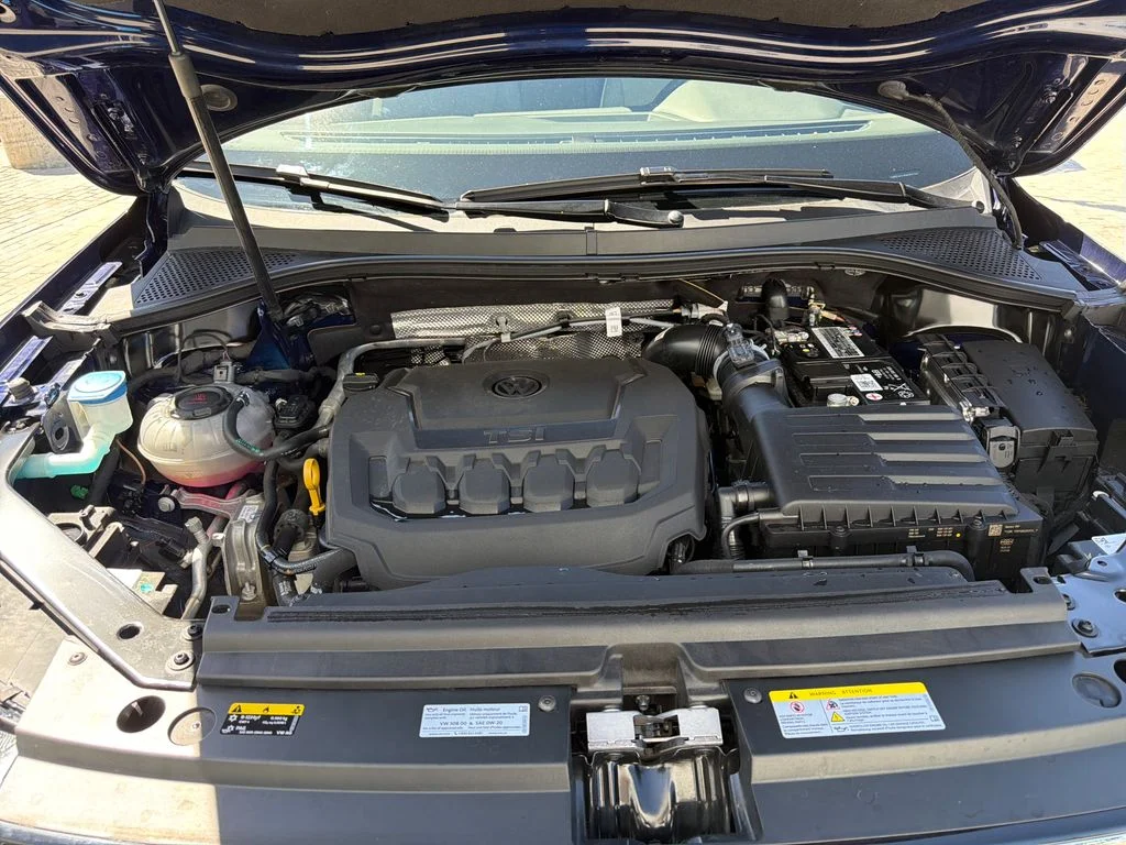 Certified Used 2023 Blue Volkswagen 2.0T SE image 24