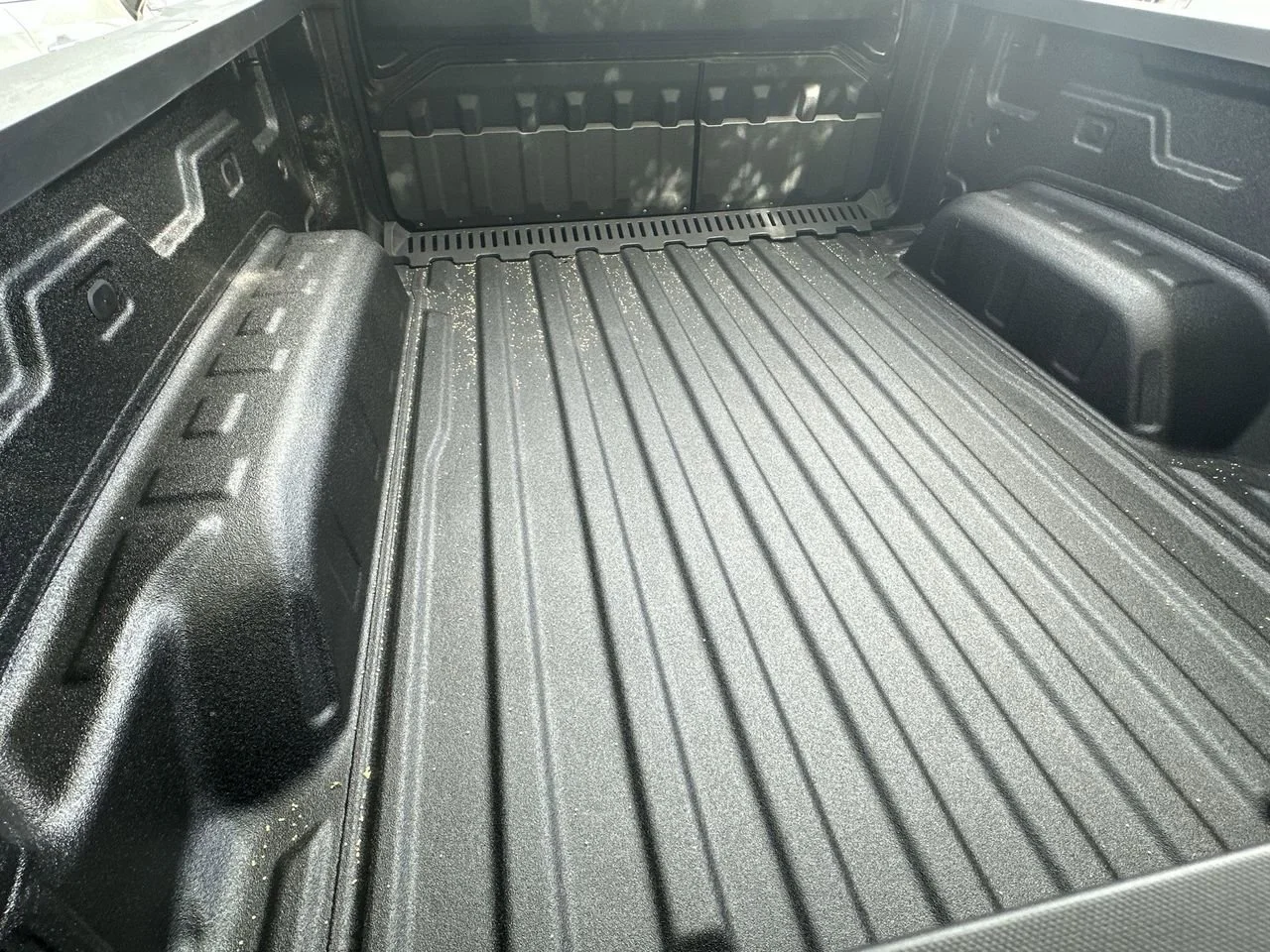 2026 GMC Sierra EV Elevation - Photo 25