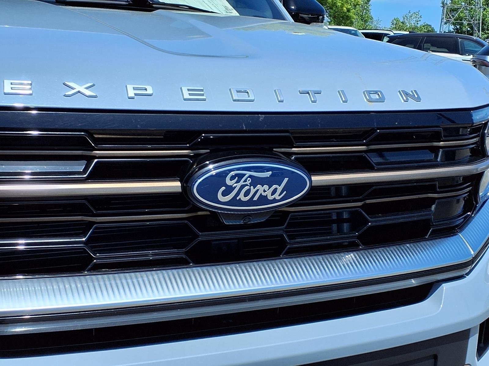 Used 2025 Gray Ford King Ranch image 16