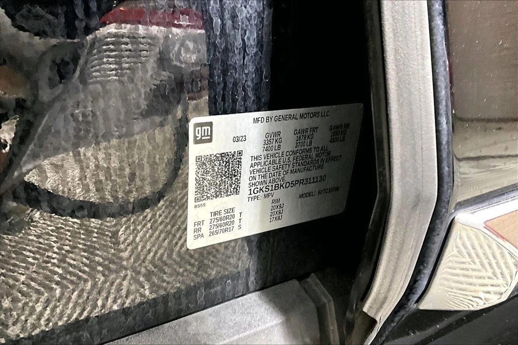 Certified Used 2023 Onyx Black GMC SLT image 27