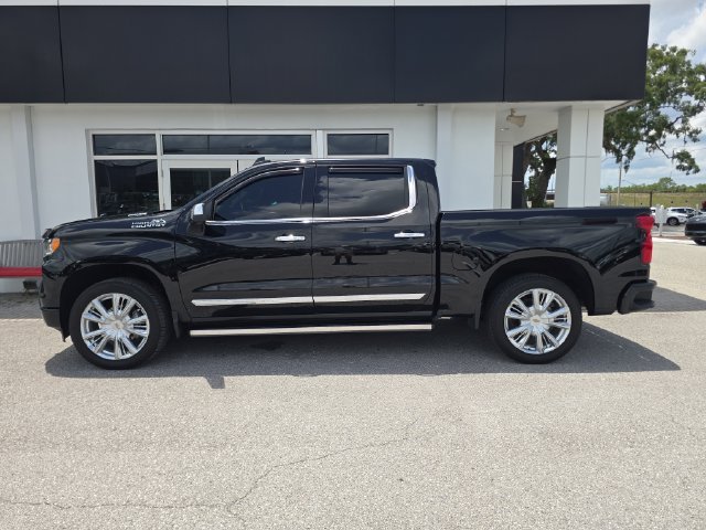 2025 Chevrolet Silverado 1500 High Country - Photo 4
