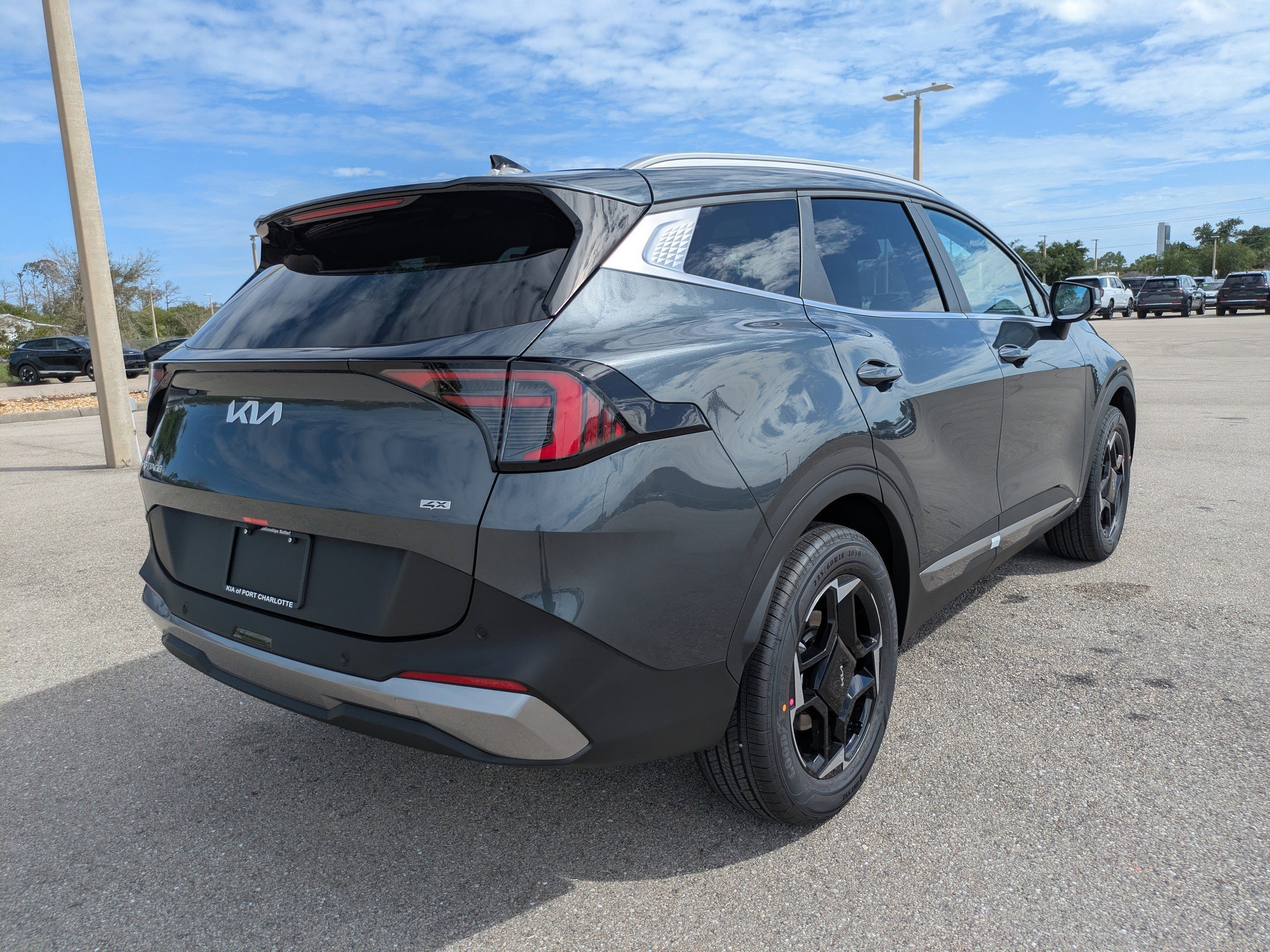 New 2026 Gravity Gray Kia EX image 4