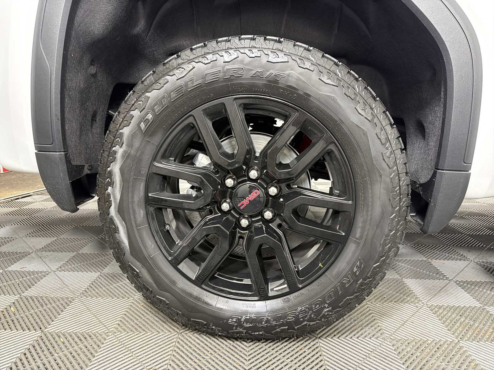 New 2026 Summit White GMC Elevation image 15