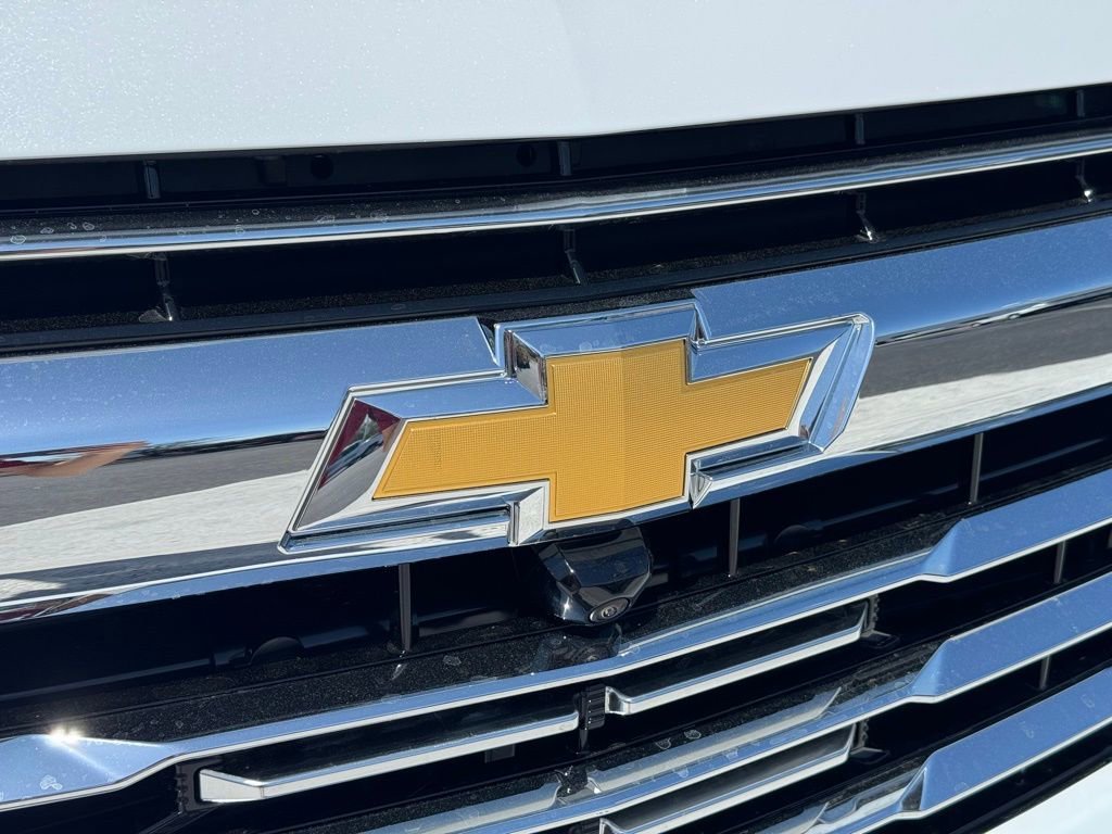 New 2026 Polar White Tricoat Chevrolet Premier image 9