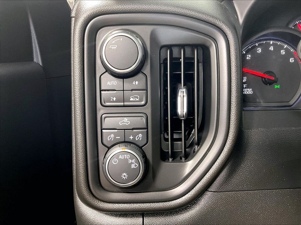 Used 2024 Gray Chevrolet Custom image 25