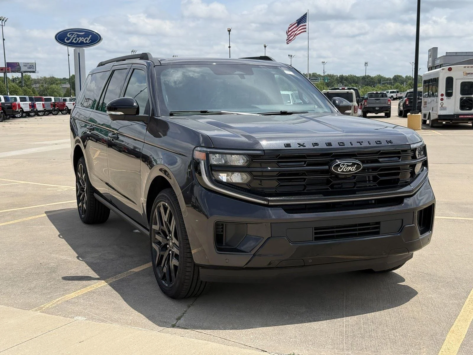 New 2026 DARK MATTER GRAY METALLIC FORD PLATINUM 4X4 image 2