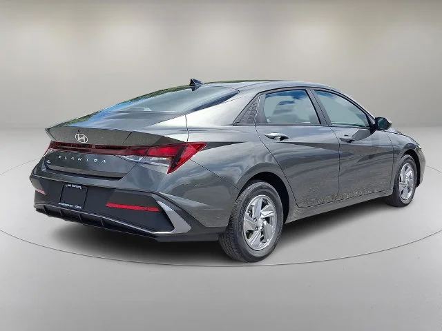 New 2026 Gray Hyundai SE image 7