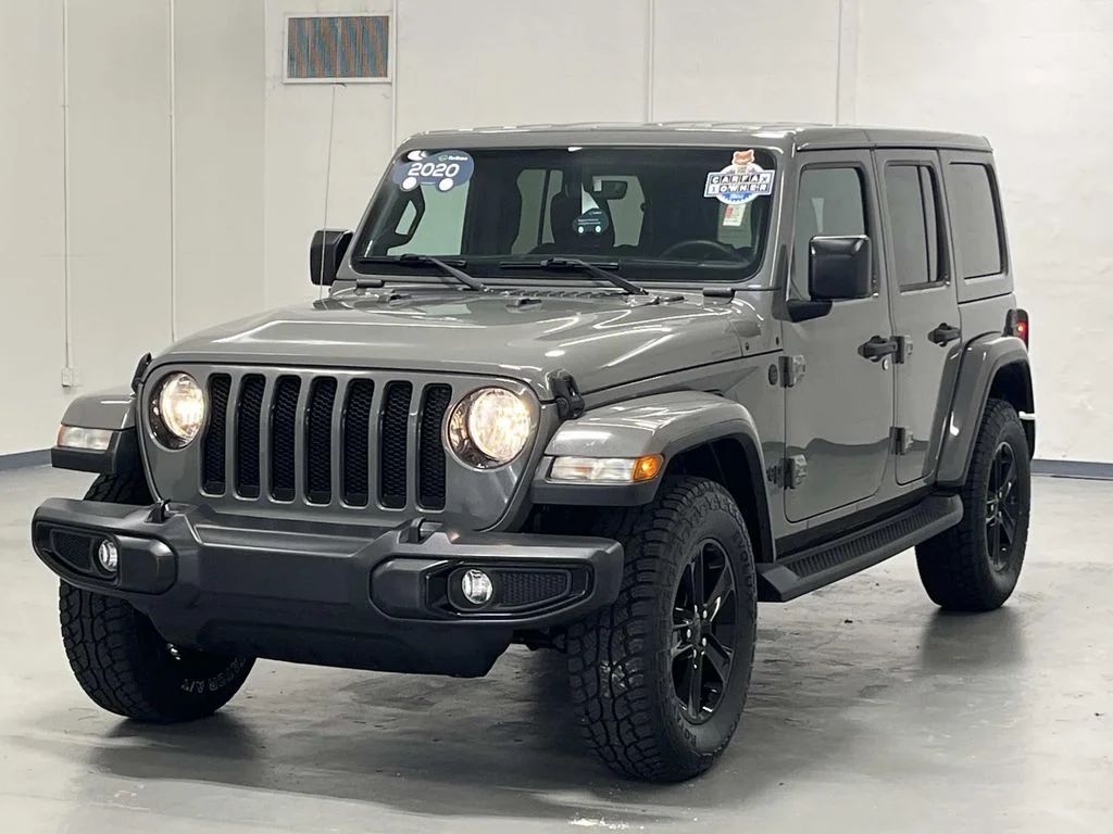 Used 2020 Sting-Gray Clearcoat Jeep Sahara Altitude 4WD 2.0L 1 Owner image 4