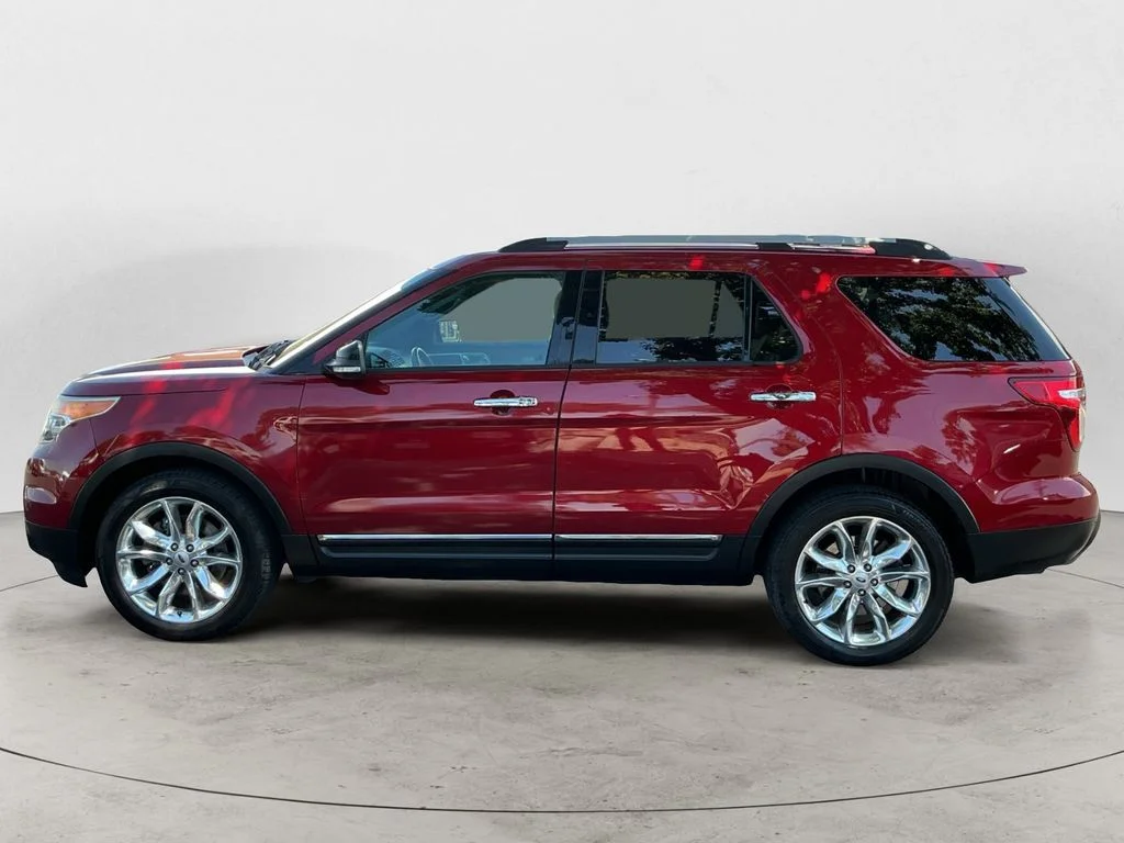 Used 2015 Red Ford XLT image 8