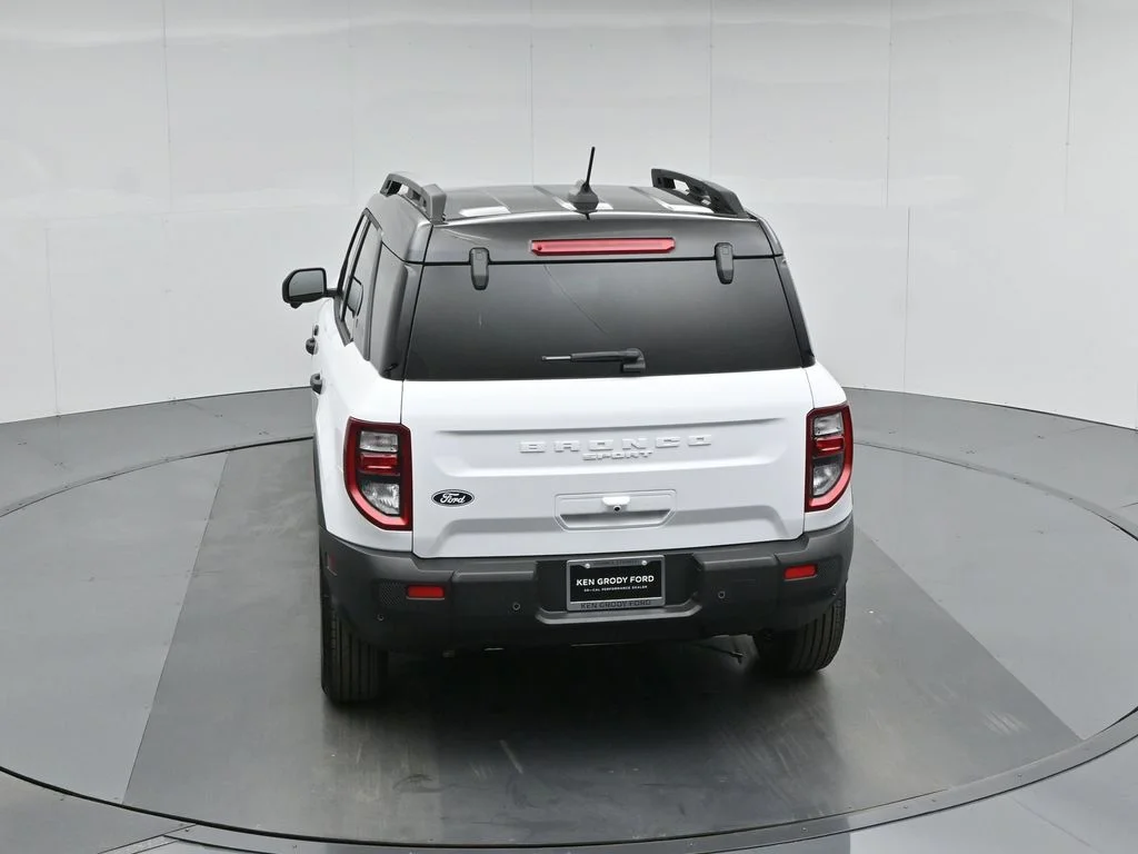 New 2026 Oxford White Ford Outer Banks image 46