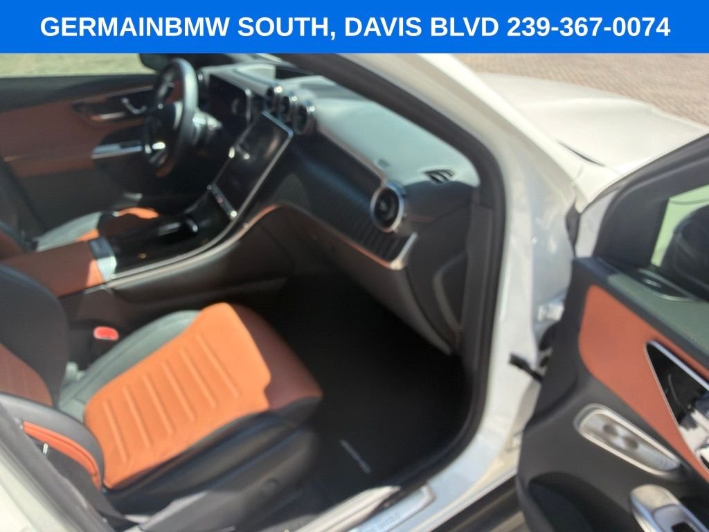 Used 2024  Mercedes-Benz GLC 300 Coupe image 24