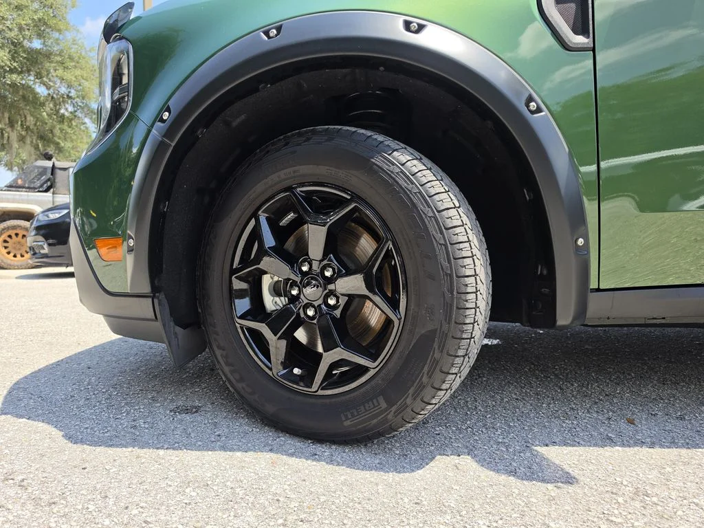 Used 2025 Green Ford XLT image 32