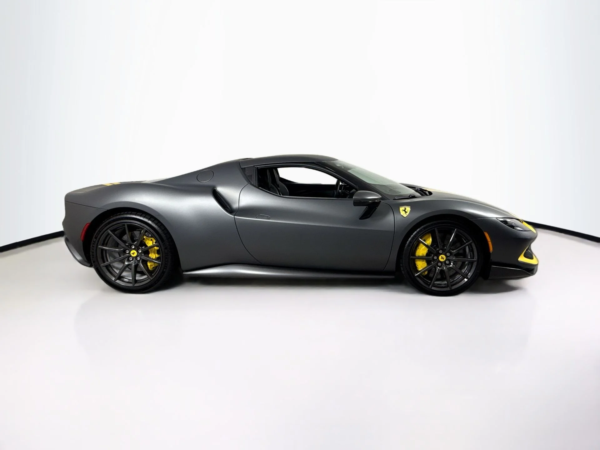 Certified Used 2022 Grigio Silverstone Opaco Ferrari Base image 8
