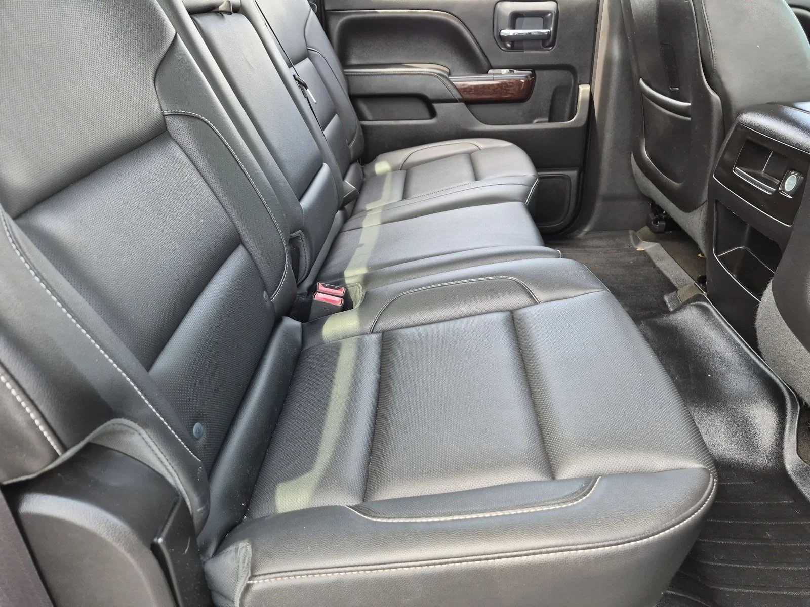 Used 2015 Onyx Black GMC SLT image 18