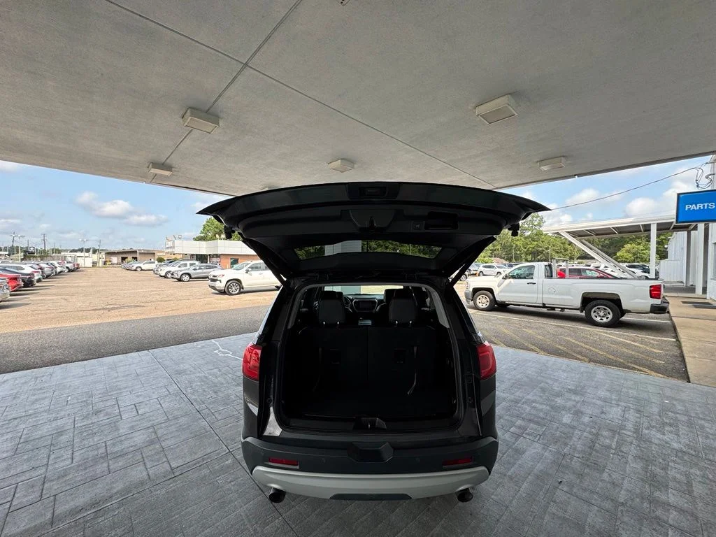 Used 2018 Silver GMC SLT-1 image 9