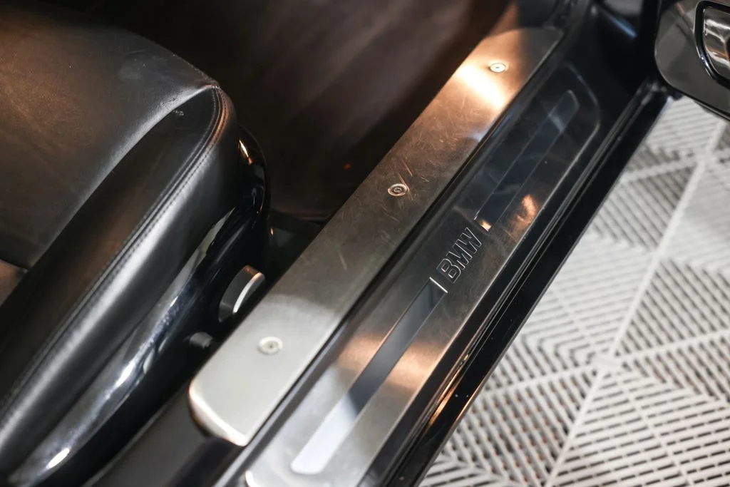 Used 2002 Black BMW Base image 31