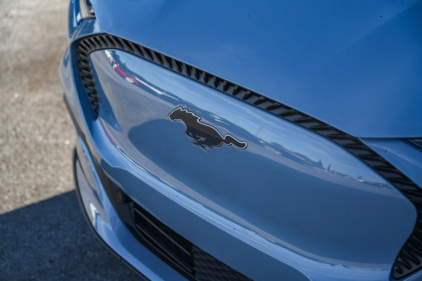 New 2026 Gray Metallic Ford Select image 3